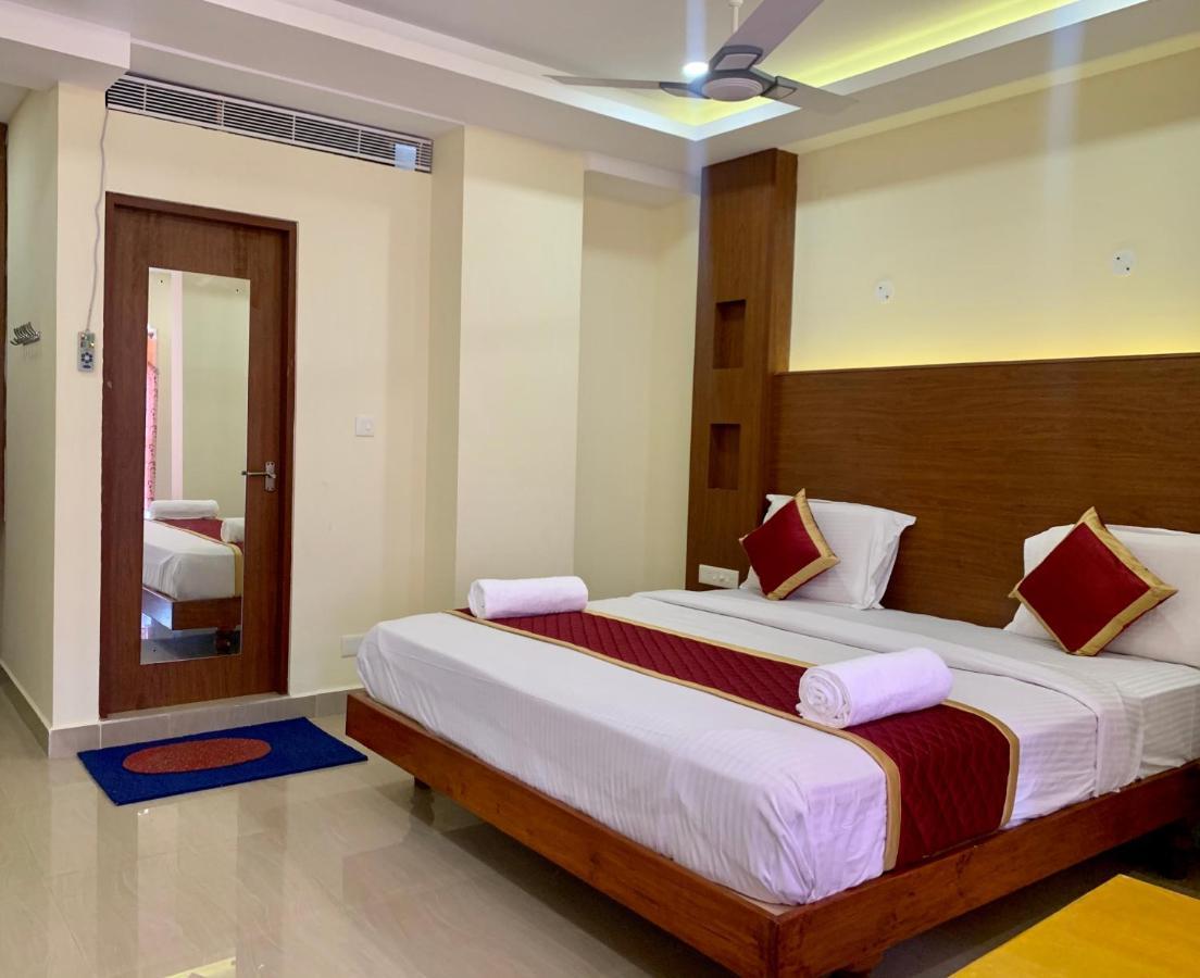 Meridian Castle Hotel Puduccseri Kültér fotó