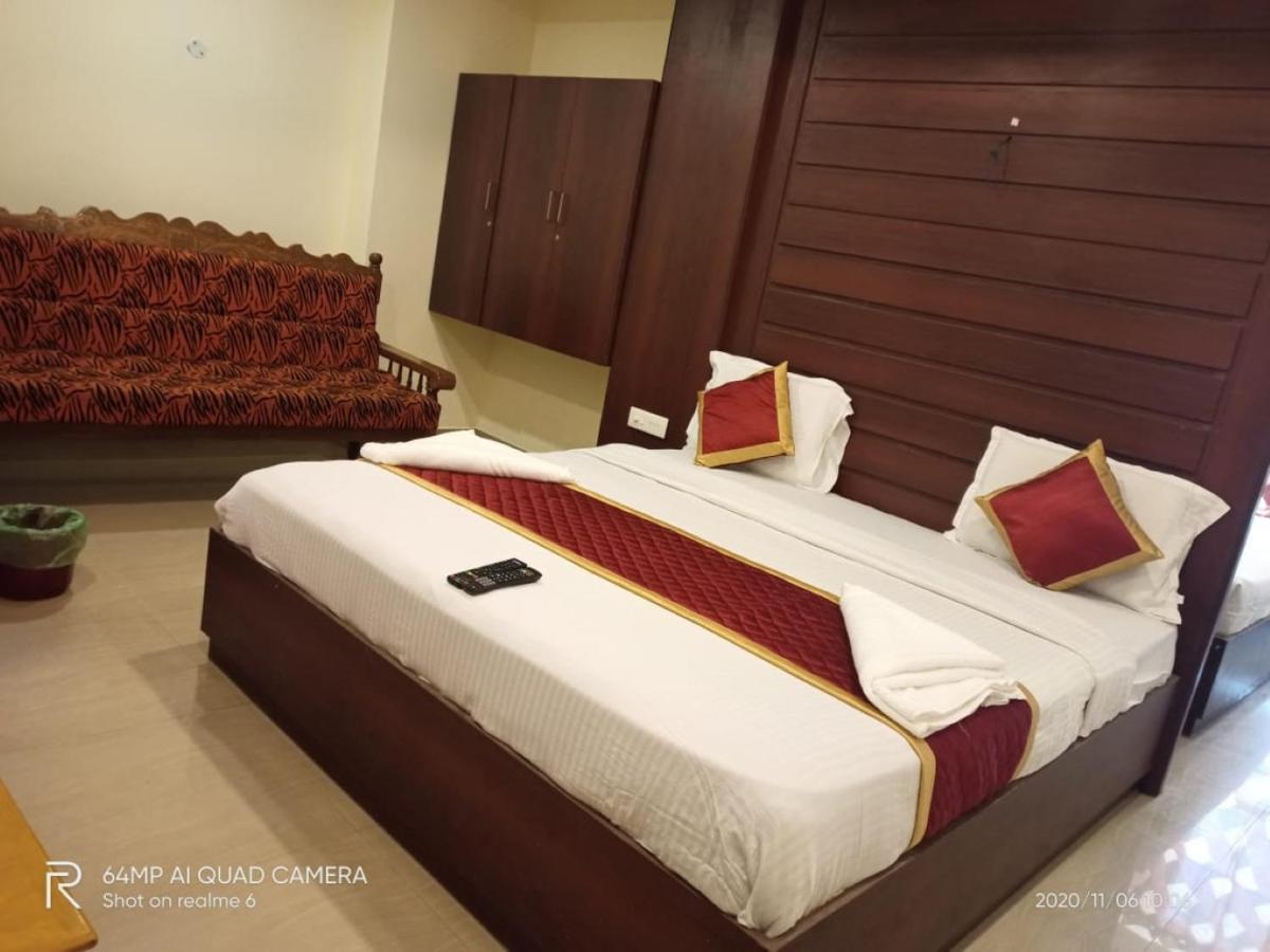 Meridian Castle Hotel Puduccseri Kültér fotó